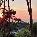 Les Jardins De La Bene Holiday home *