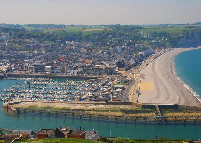 Les Jardins De La Bene Фекам